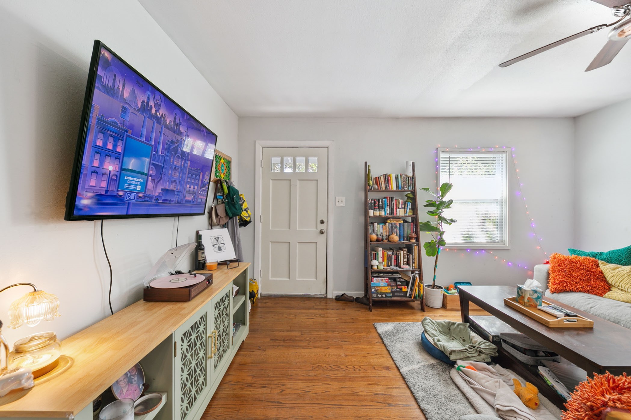4427 Jefferson Street Houston, TX 77023 - Photo 13 of 23