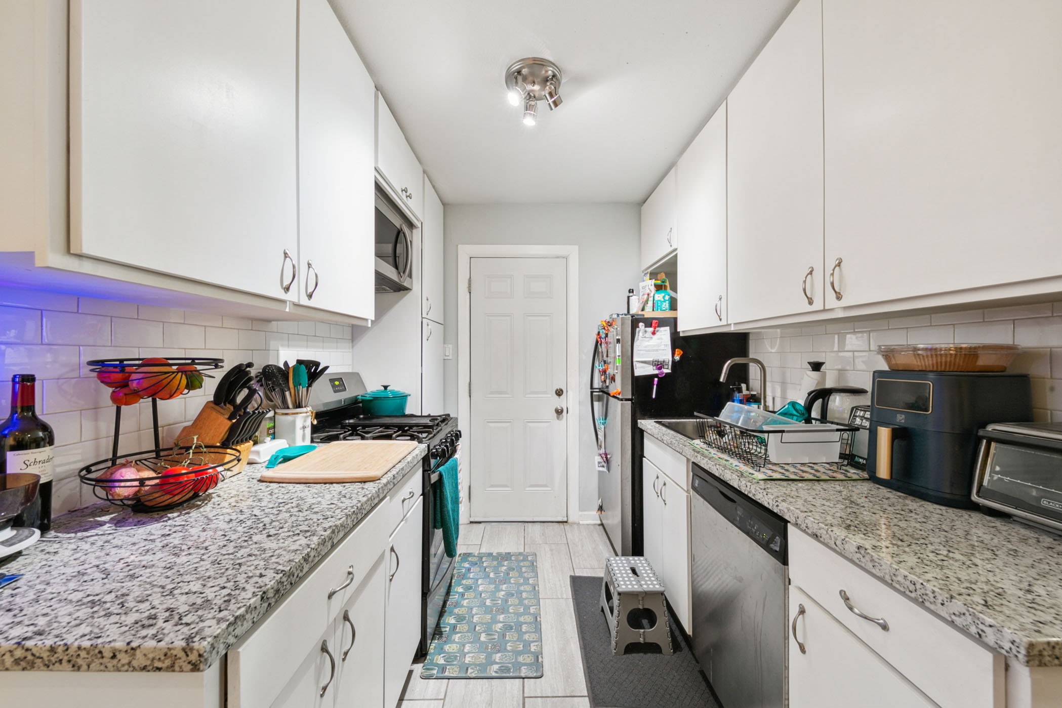 4427 Jefferson Street Houston, TX 77023 - Photo 14 of 23