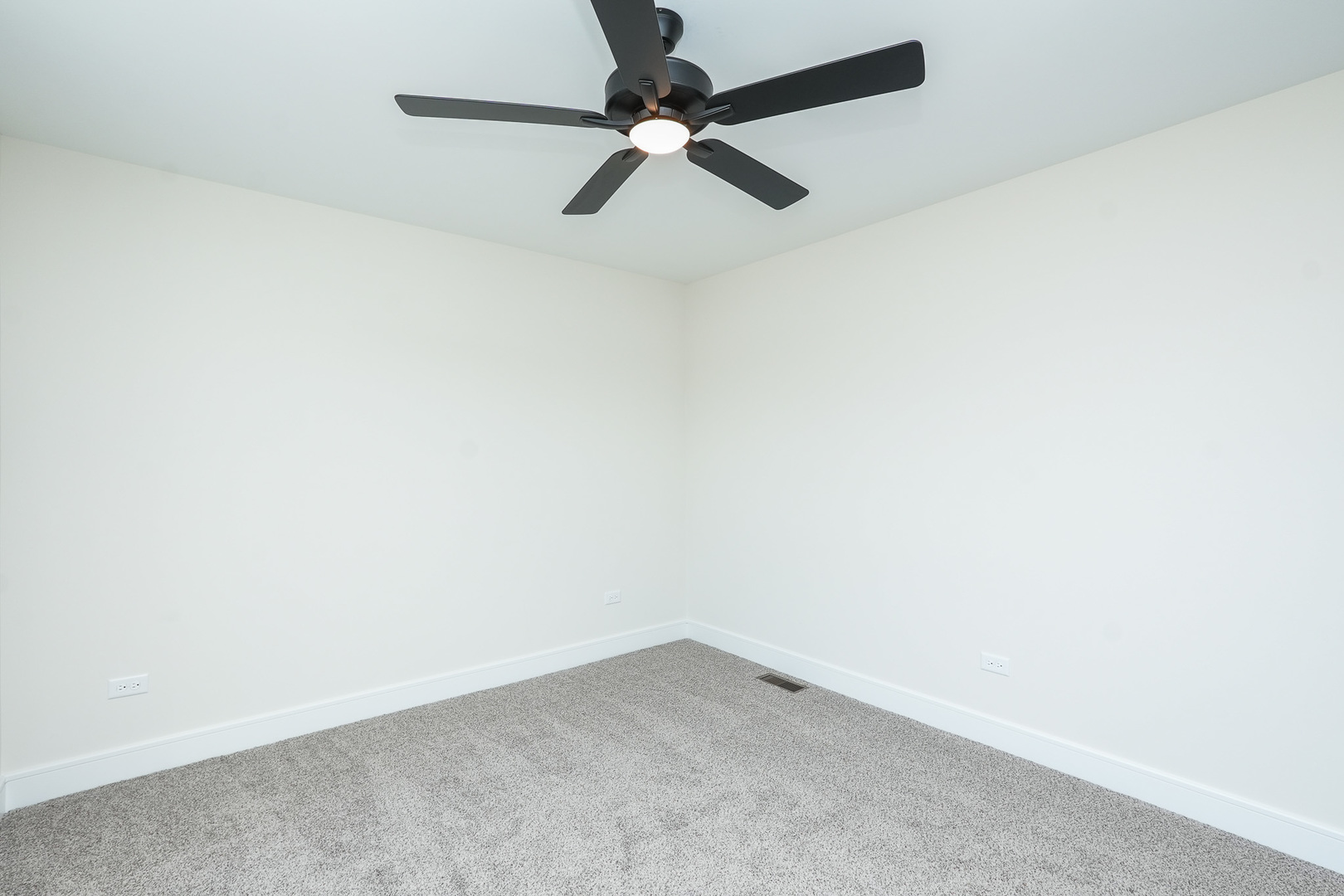 1009 Spring Street Manteno, IL 60950 - Photo 15 of 36 a view of an empty room
