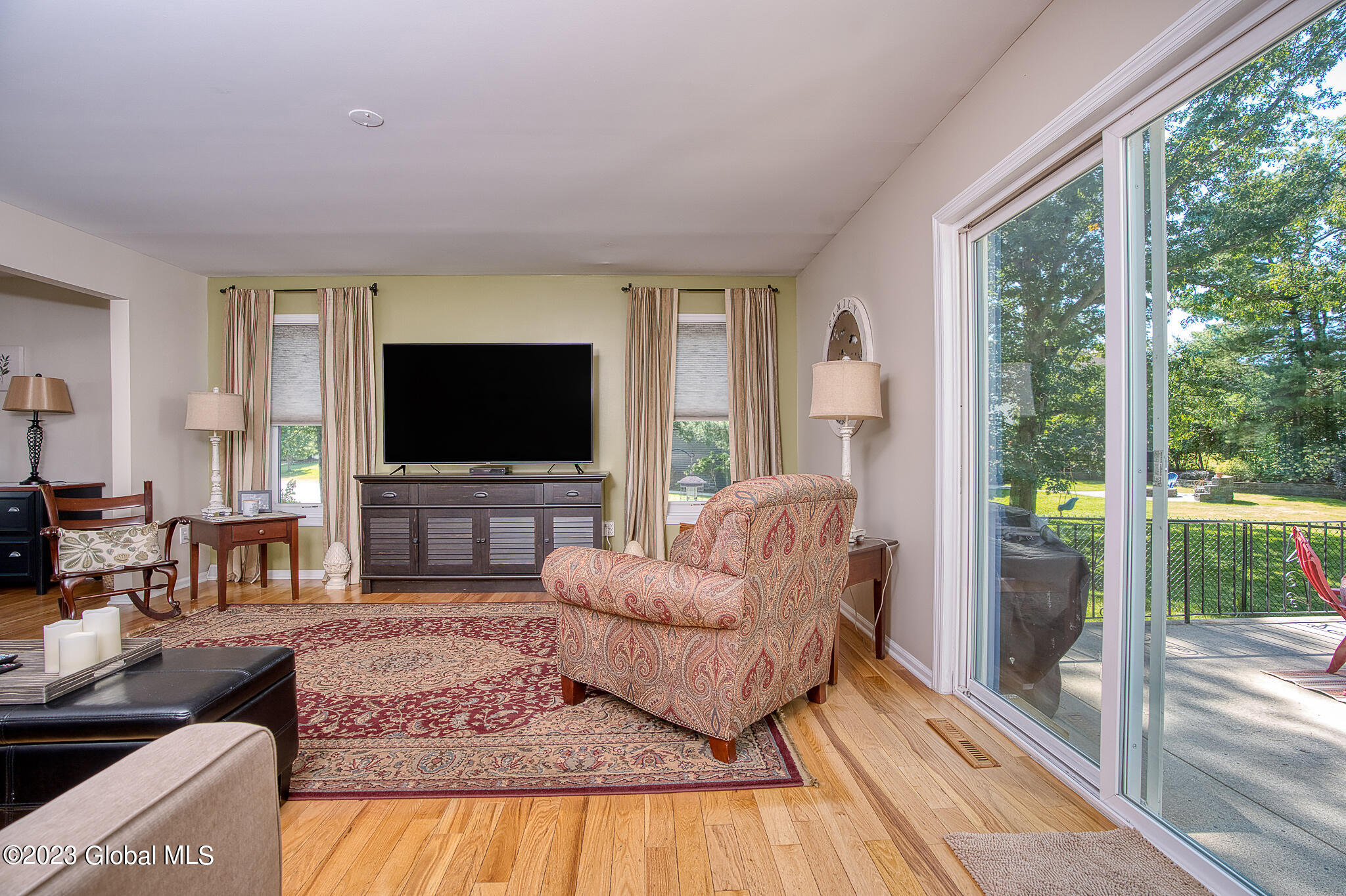 417 Deer Path Rotterdam, NY 12306 - Photo 16 of 46 021-417-Deer-Path