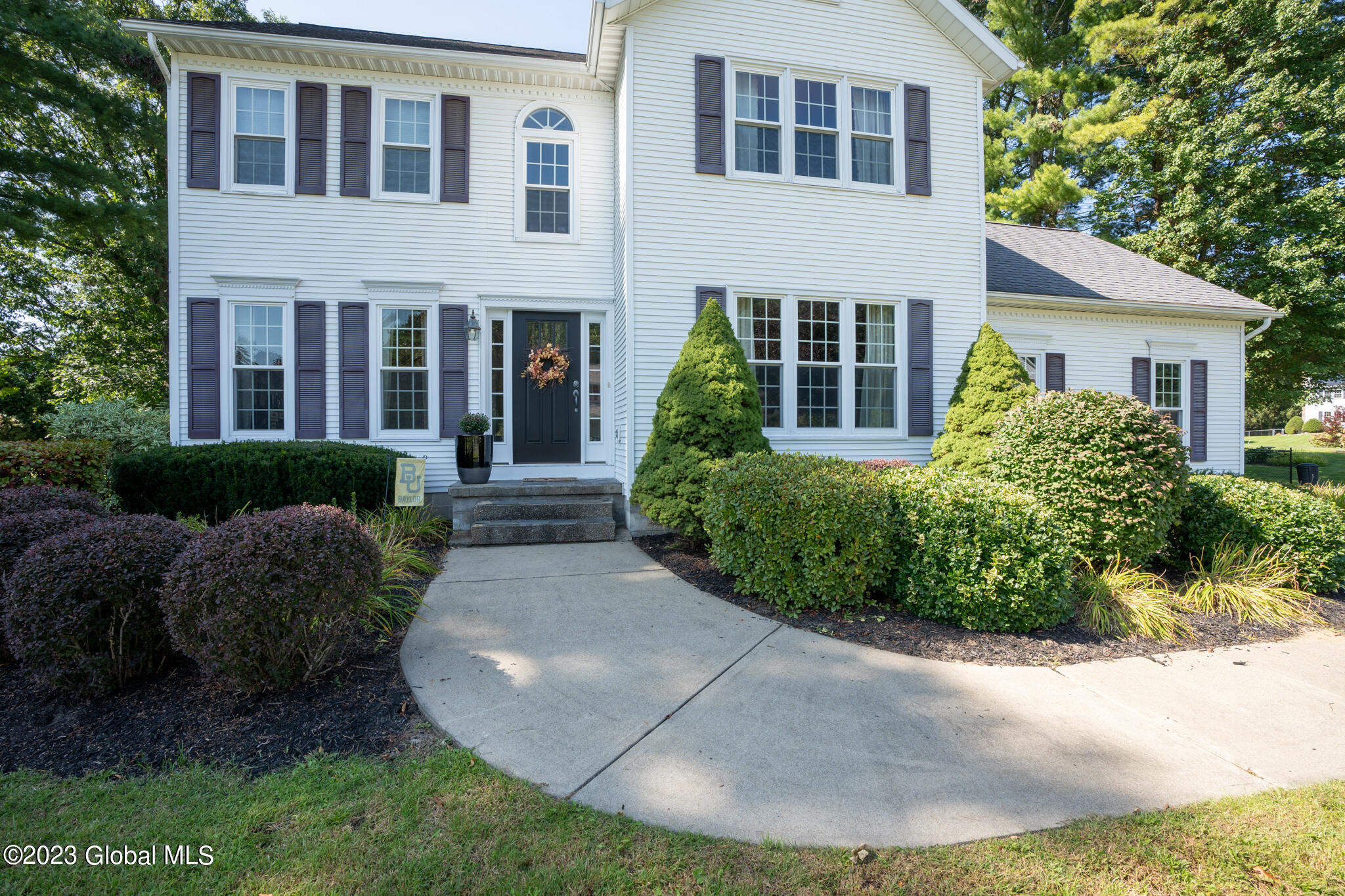 417 Deer Path Rotterdam, NY 12306 - Photo 2 of 46 006-417-Deer-Path