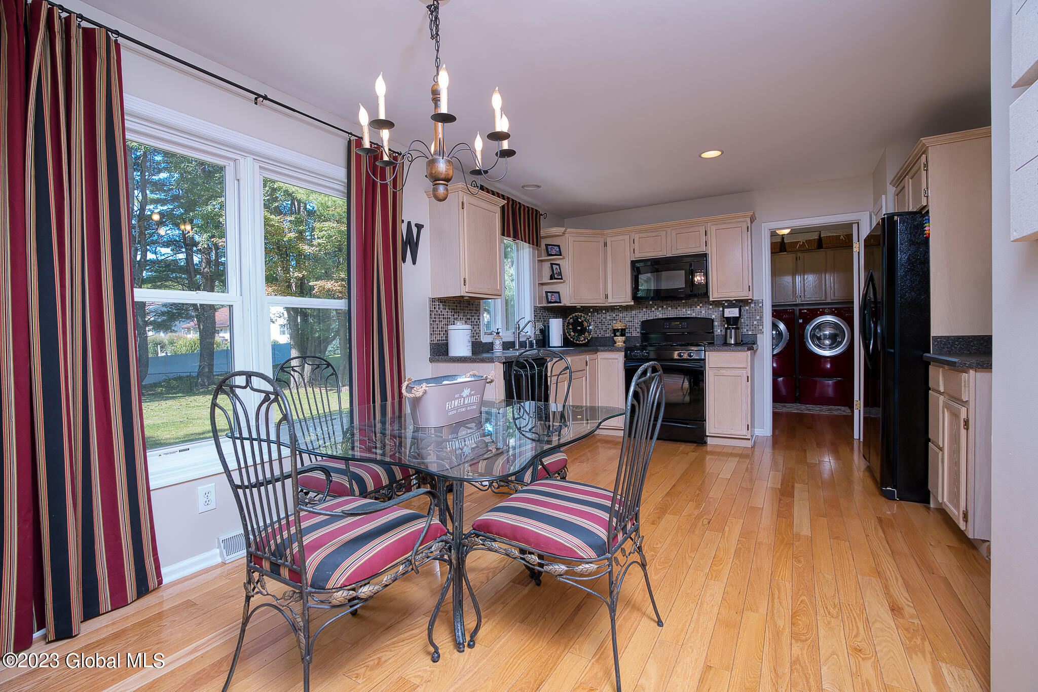 417 Deer Path Rotterdam, NY 12306 - Photo 10 of 46 015-417-Deer-Path