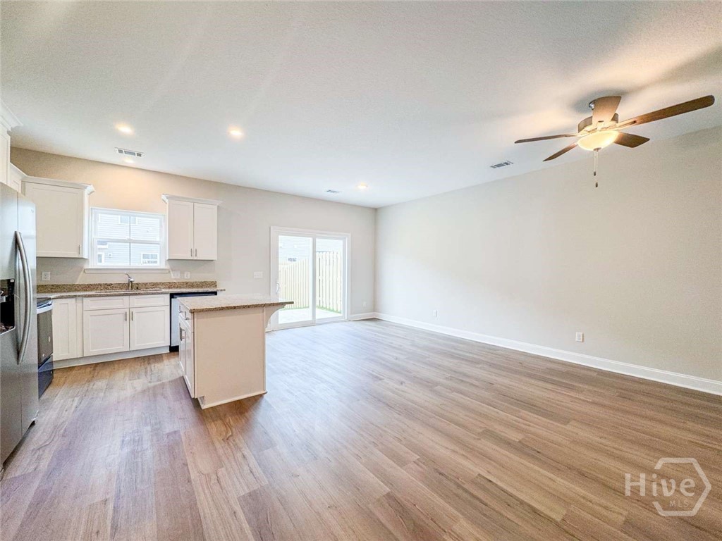 138 Heirloom Road Hinesville, GA 31313 - Photo 3 of 22