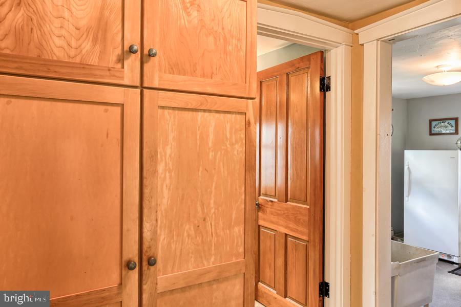 505 Central Manor Road Lancaster, PA 17603 - Photo 14 of 80