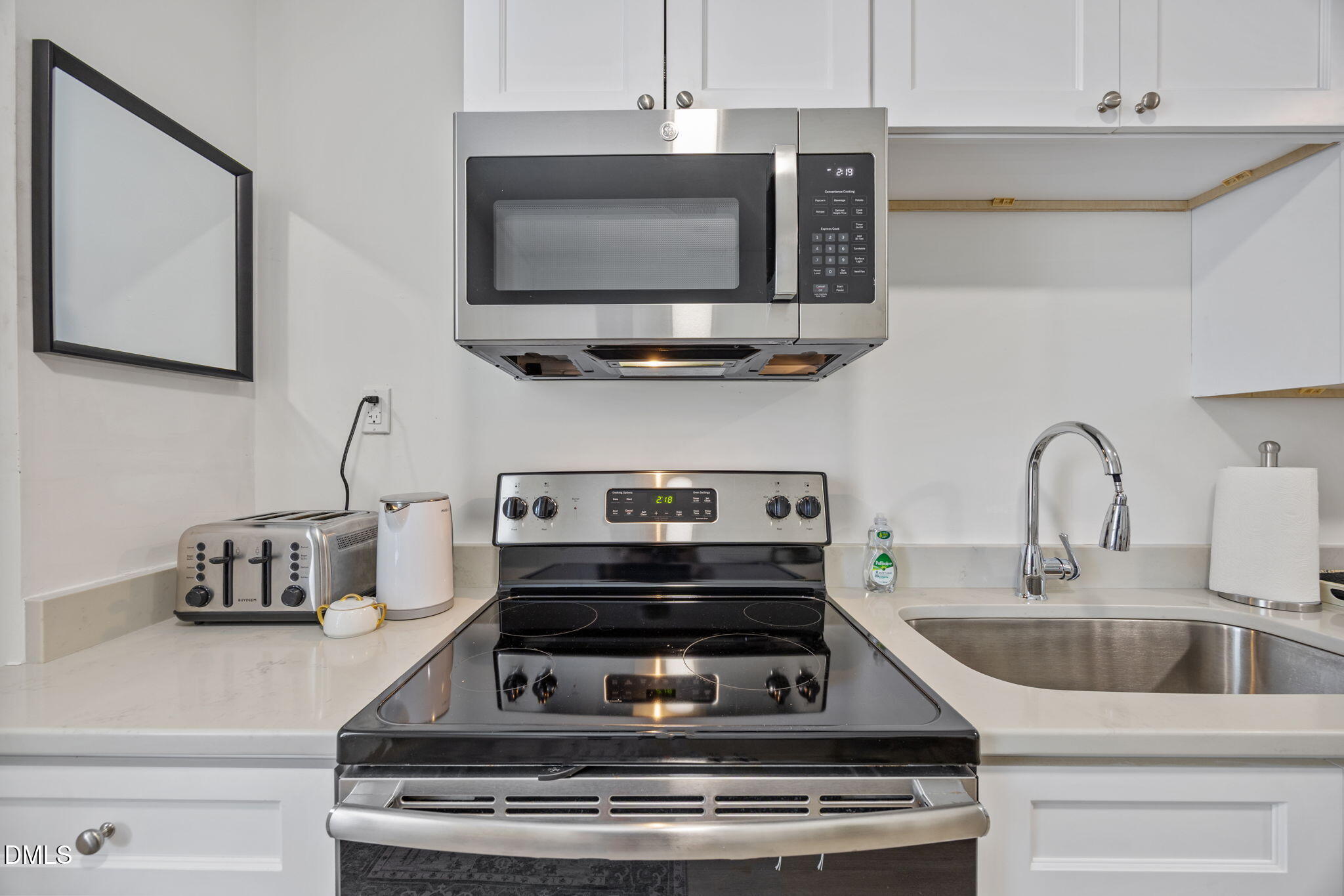 509 Cape Avenue Raleigh, NC 27601 - Photo 12 of 46 34-web-or-mls-IMG_6962