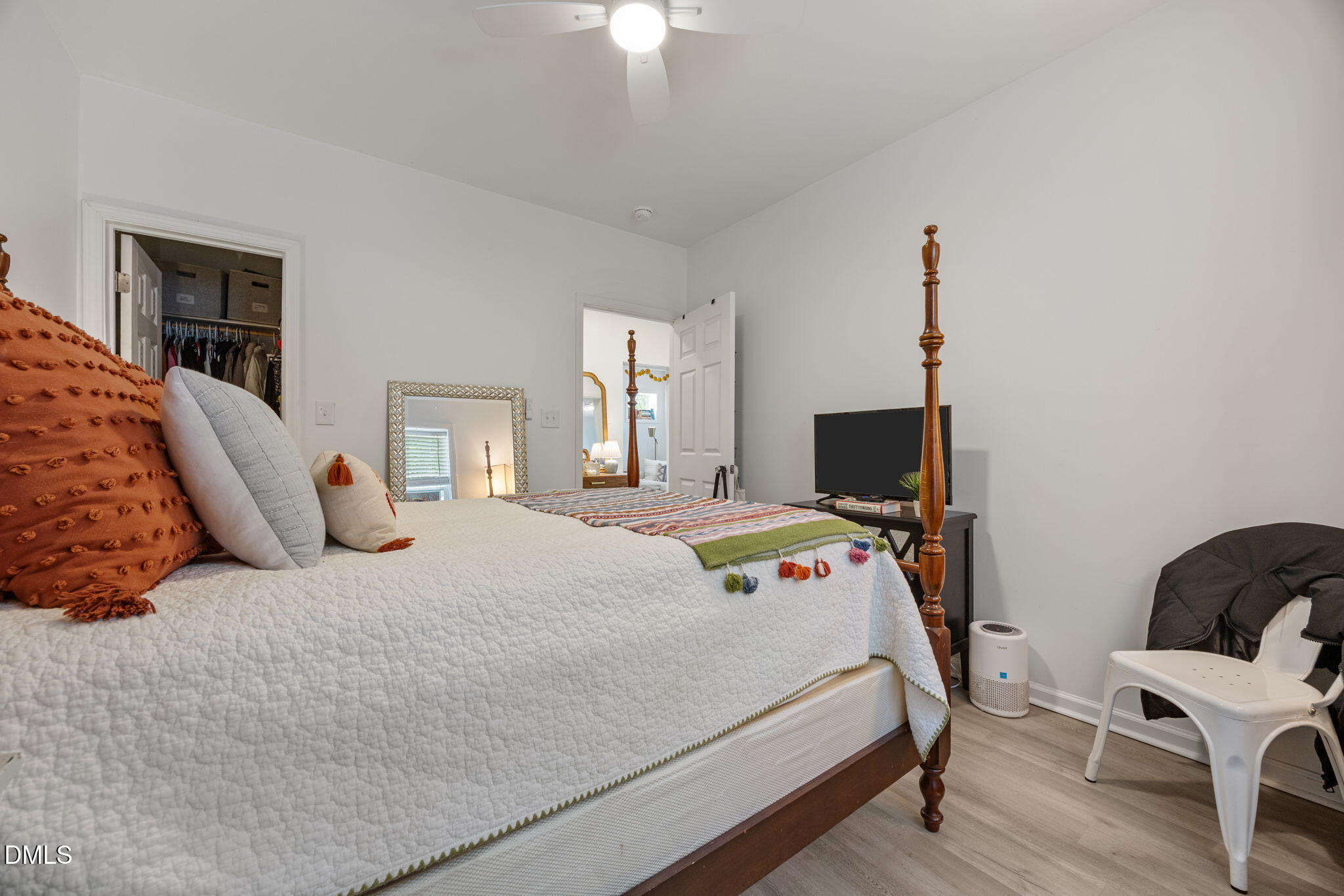 509 Cape Avenue Raleigh, NC 27601 - Photo 25 of 46 18-web-or-mls-IMG_6815