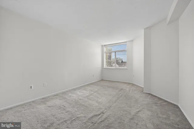 $2,850 | 7111 Woodmont Avenue, Unit 309, Bethesda, MD 20815