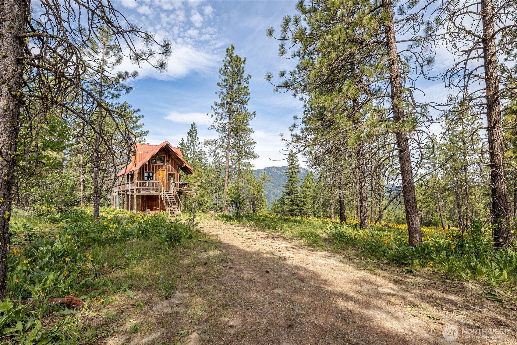 329 First Grade Road Leavenworth, WA 98826 - Photo 8 of 36