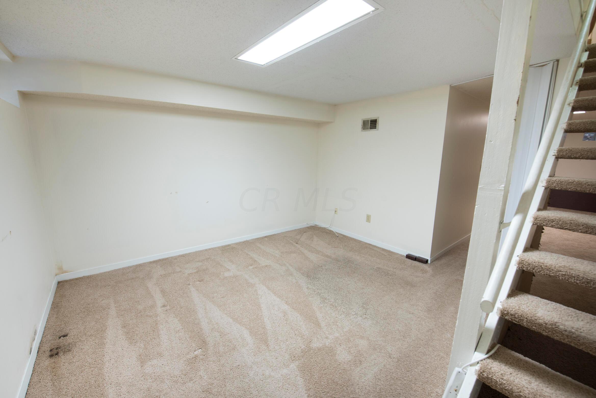 453 Shell Court East Columbus, OH 43213 - Photo 24 of 29