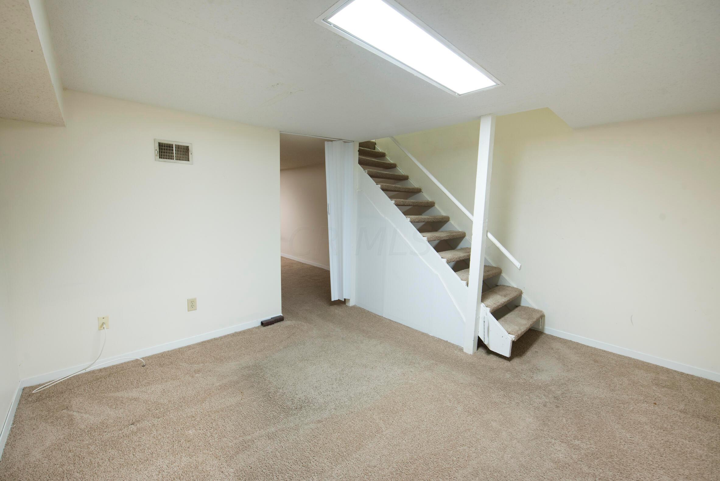 453 Shell Court East Columbus, OH 43213 - Photo 25 of 29