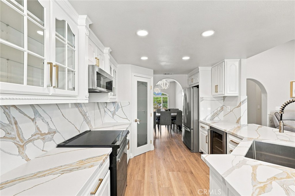 10245 Joshua Road Oak Hills, CA 92344 - Photo 36 of 66 Gallery Image 36