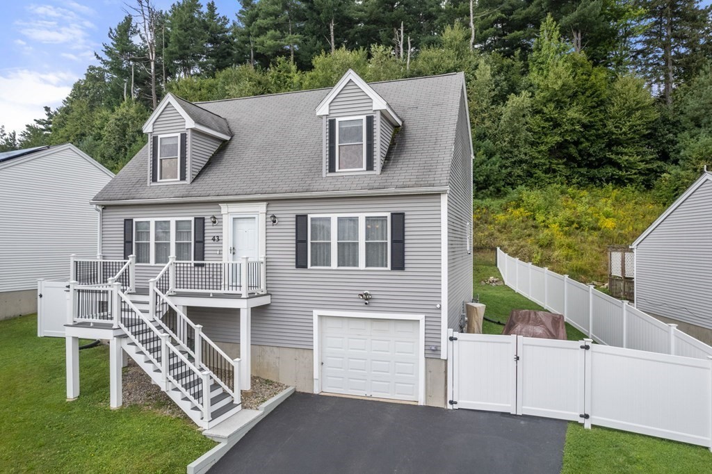 43 Cheyenne Road Worcester, MA 01606 - Photo 2 of 42 Gallery Image 2