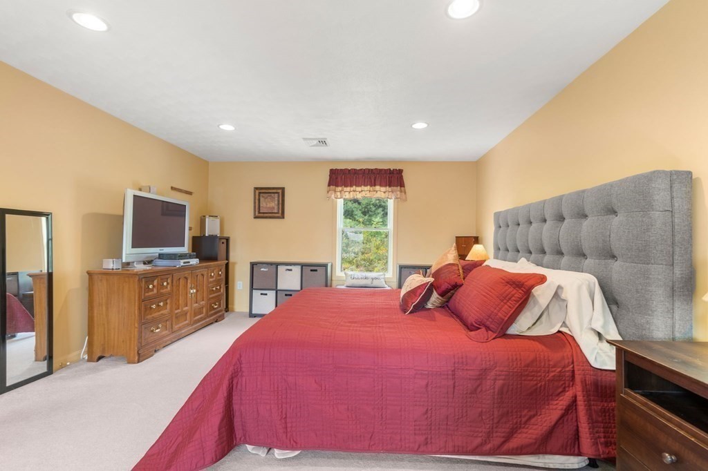 43 Cheyenne Road Worcester, MA 01606 - Photo 23 of 42 Gallery Image 23