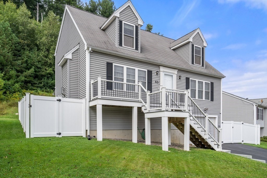 43 Cheyenne Road Worcester, MA 01606 - Photo 4 of 42 Gallery Image 4