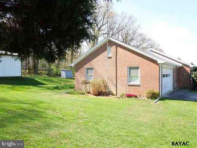 5384 Lehman Road Spring Grove, PA 17362 - Photo 3 of 27