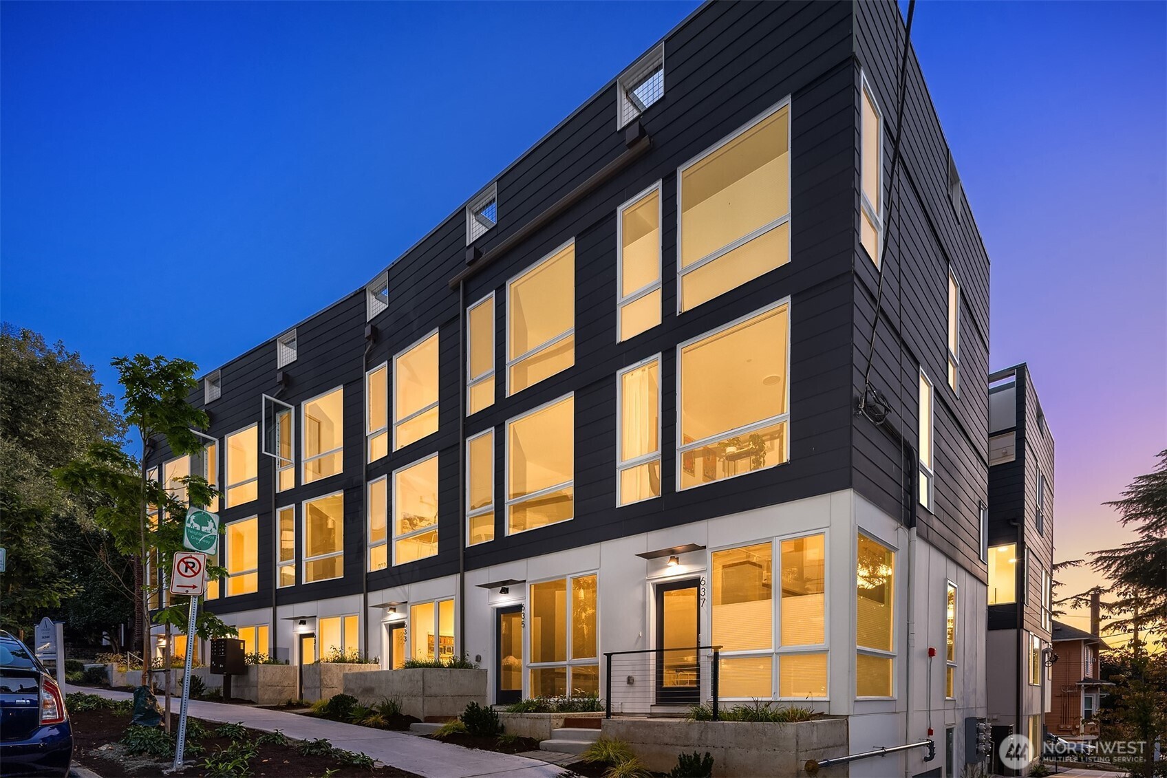 1227 East Roy Street Seattle, WA 98102 - Photo 30 of 35 a city view with building exterior