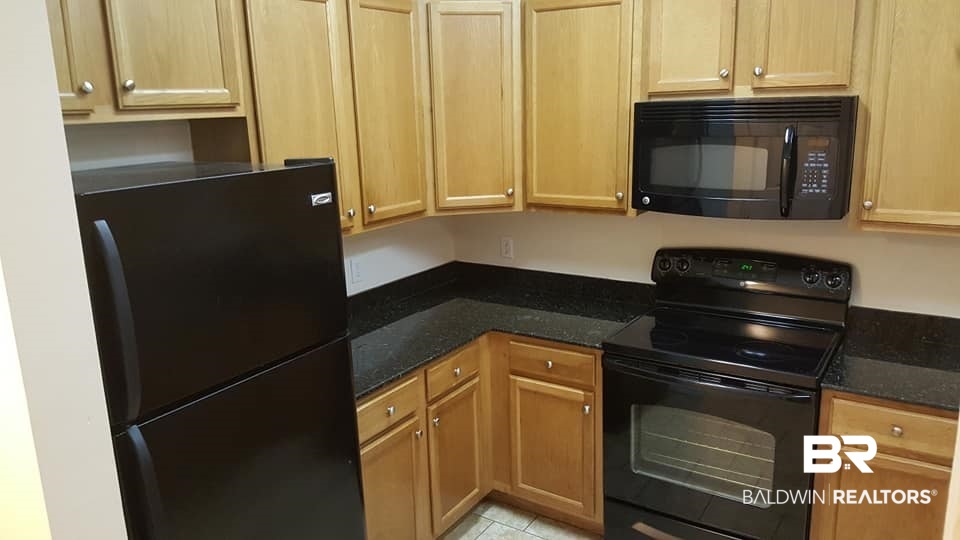 20969 Bishop Road, Unit 2 Fairhope, AL 36532 - Photo 4 of 22