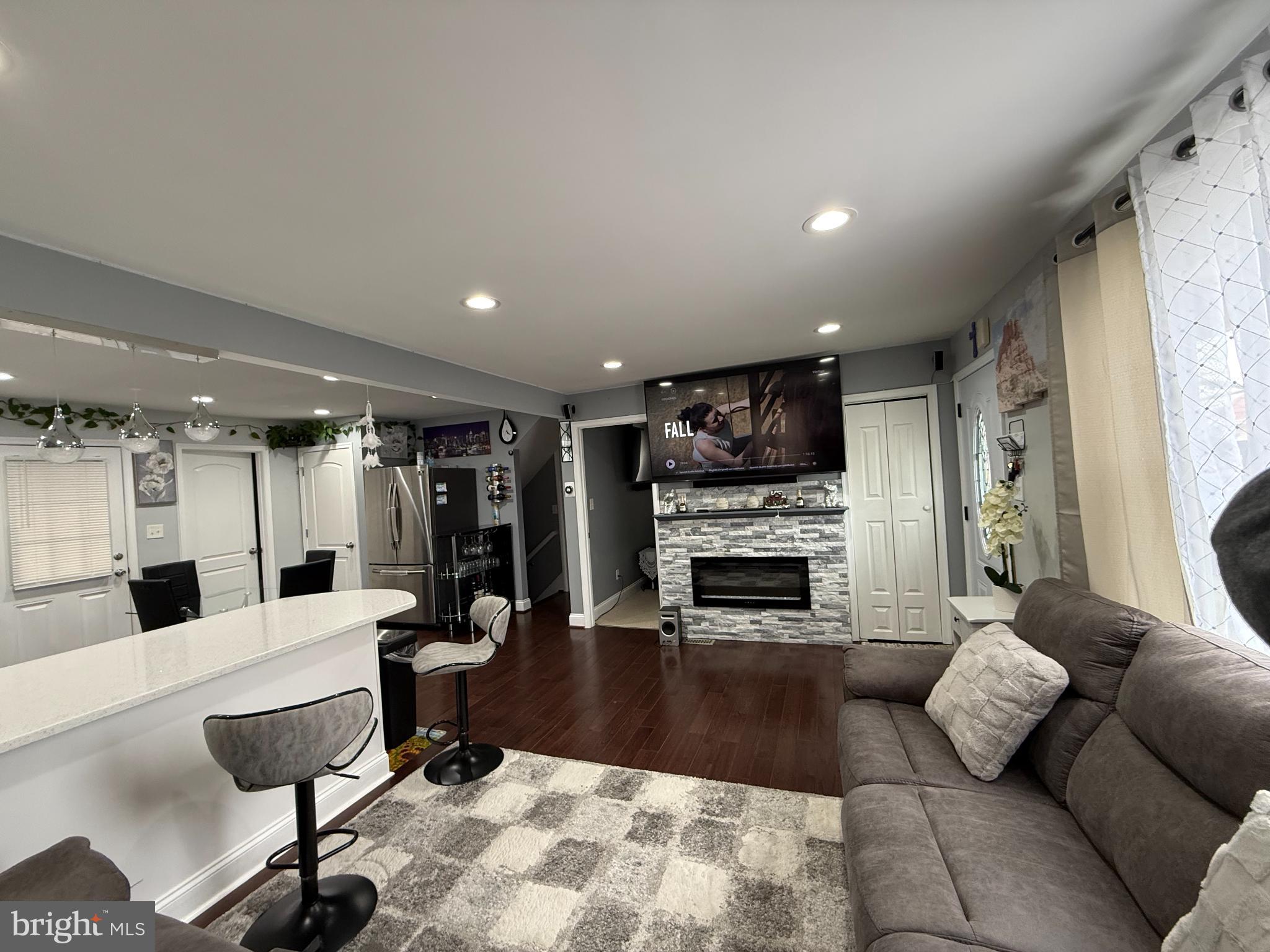 3499 Hillsmere Road Baltimore, MD 21207 - Photo 9 of 50 Modern living space with cozy ambiance.