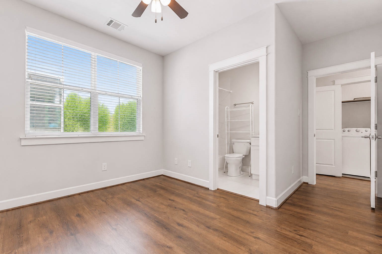 603 Link Road, Unit H Houston, TX 77009 - Photo 15 of 29 Gallery Image 15