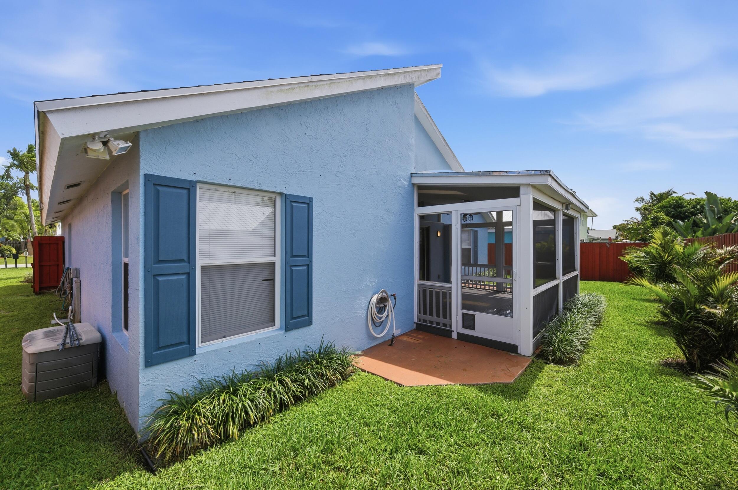 6141 Michael Street Jupiter, FL 33458 - Photo 14 of 19 26__dsc1898