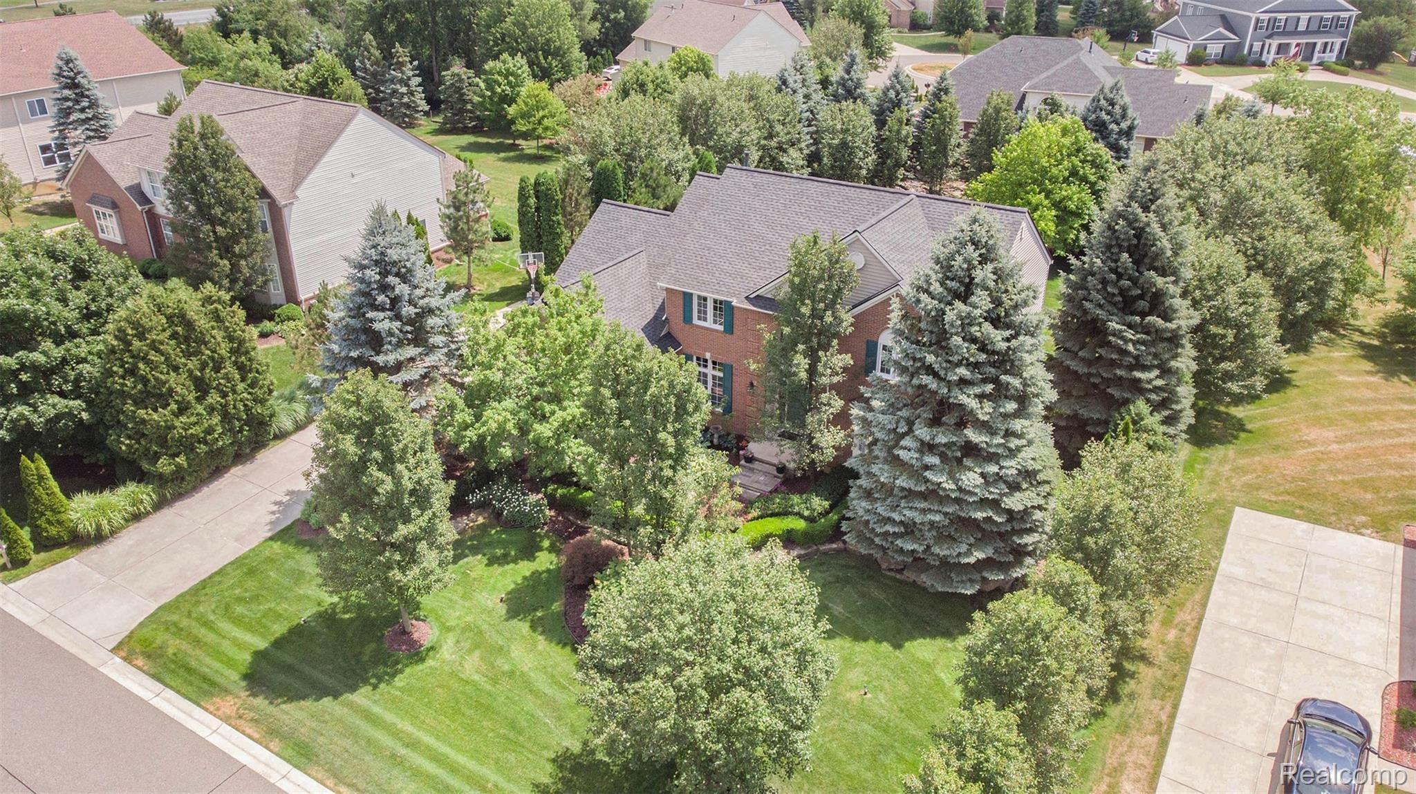 79 Oakbridge Drive Rochester, MI 48306 - Photo 44 of 46 DJI_0215-2.jpg