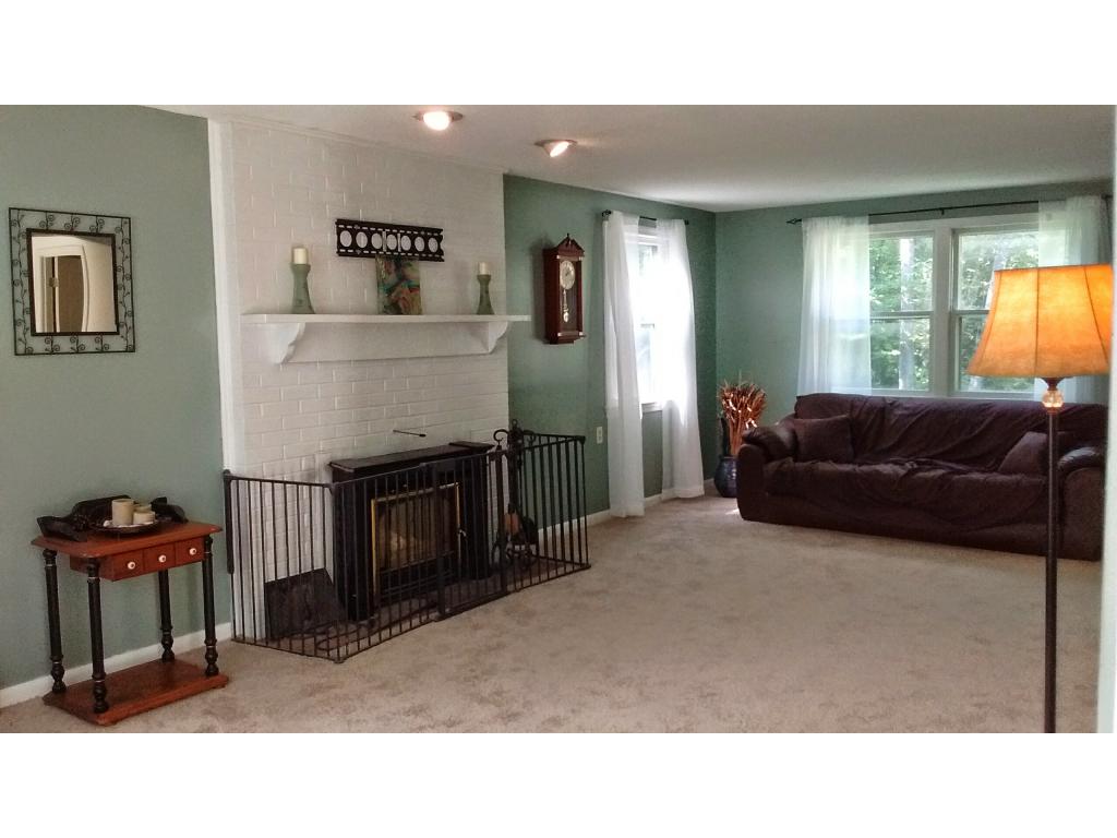 200 Wallace Road Goffstown, NH 03045 - Photo 3 of 18 Gallery Image 3