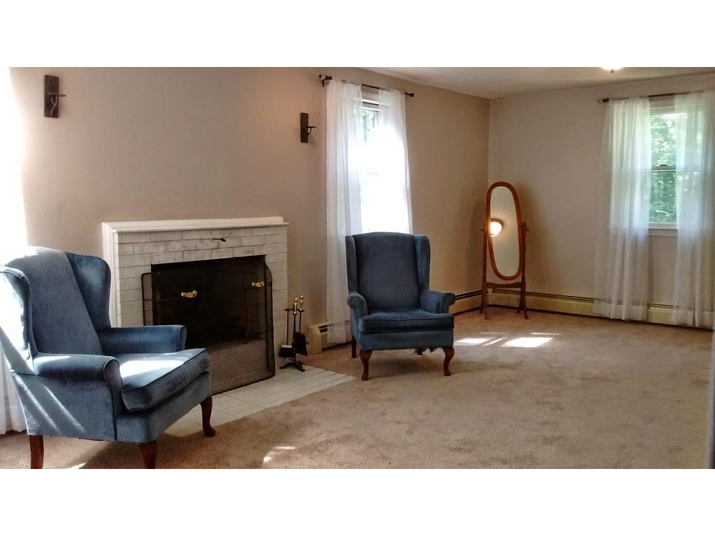 200 Wallace Road Goffstown, NH 03045 - Photo 6 of 18 Gallery Image 6