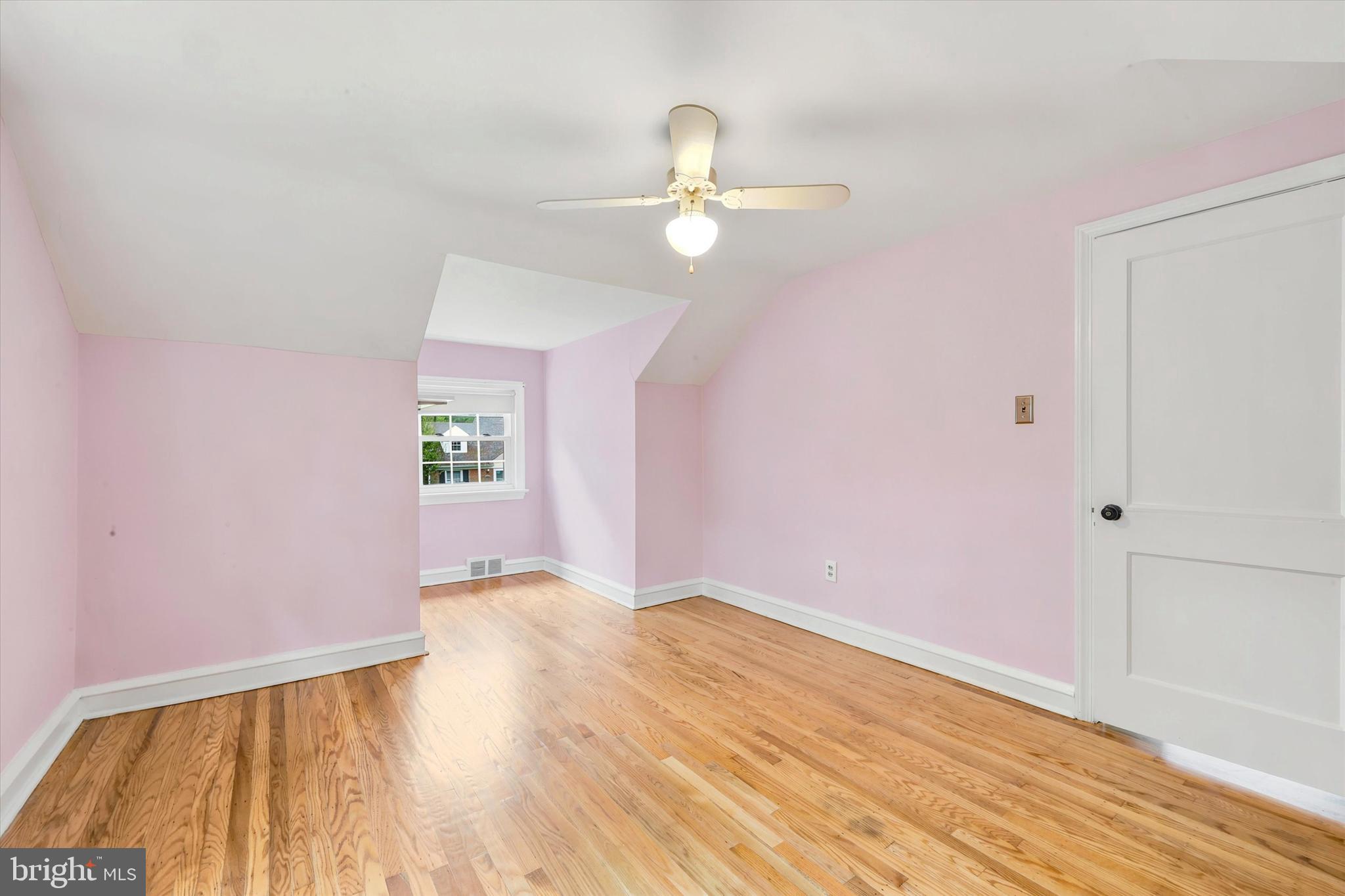 308 Henry Lane Wallingford, PA 19086 - Photo 23 of 36 4th bed second floor