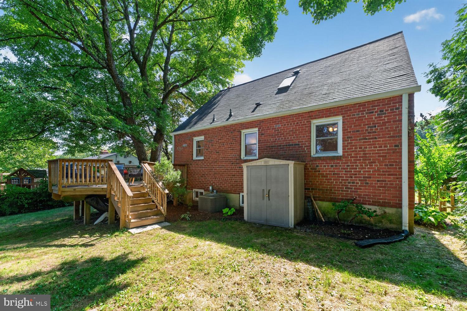 1503 Crest Road Silver Spring, MD 20902 - Photo 29 of 34 Outdoor gardening shed conveys