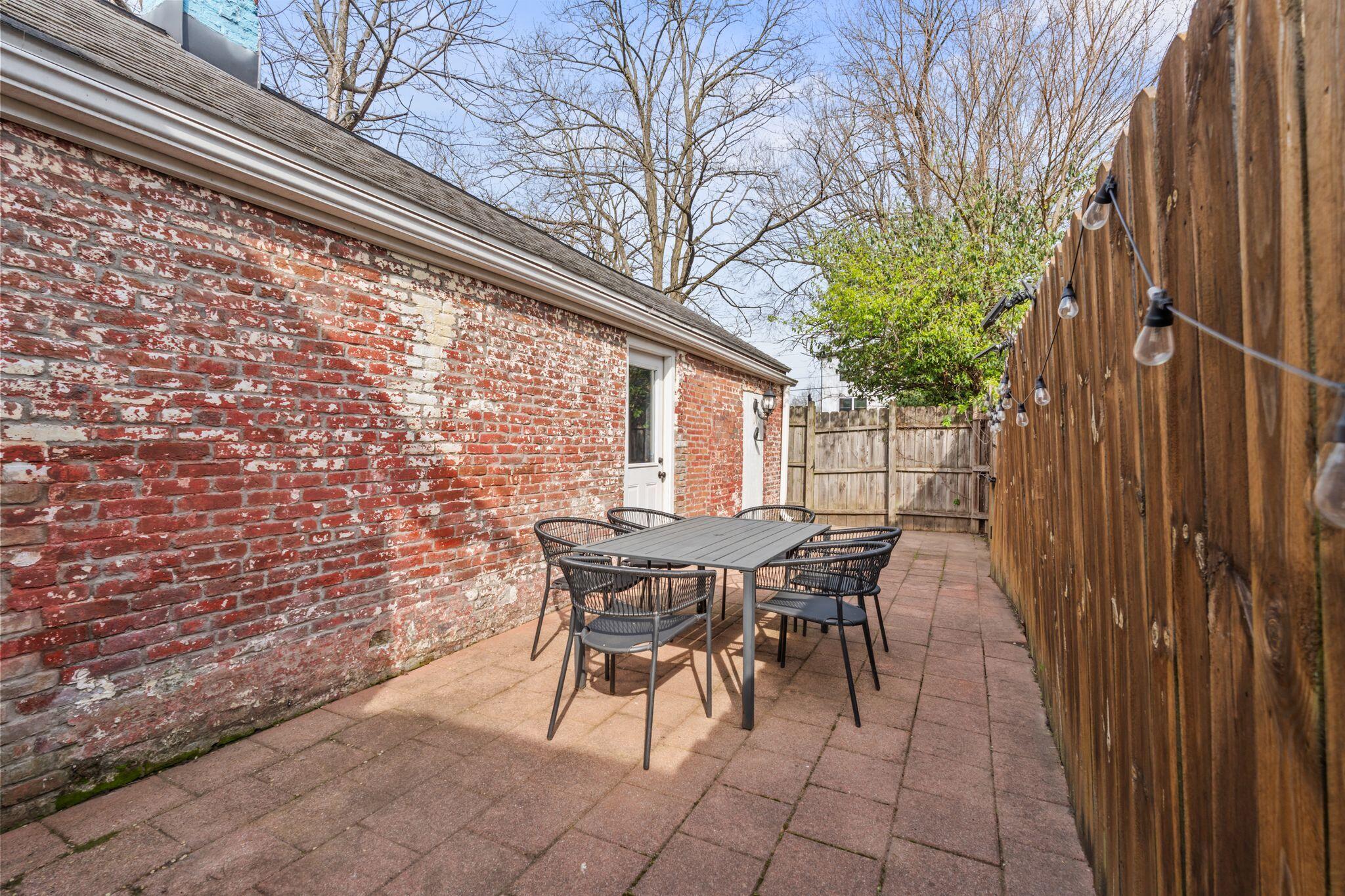 545 North Limestone Lexington, KY 40508 - Photo 22 of 24 28_F2006024