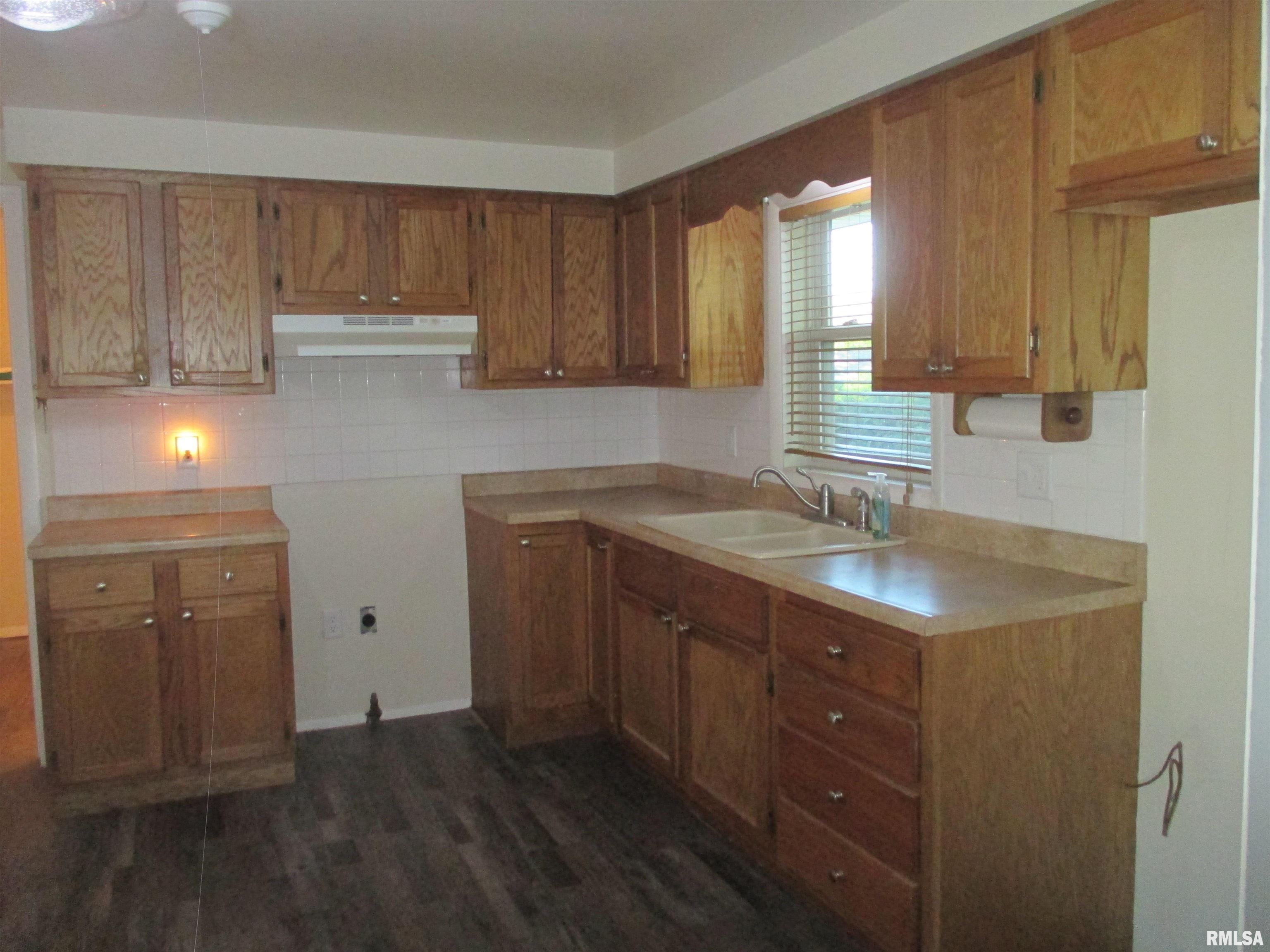 5216 West Airways Road Peoria, IL 61607 - Photo 13 of 31 Gallery Image 13