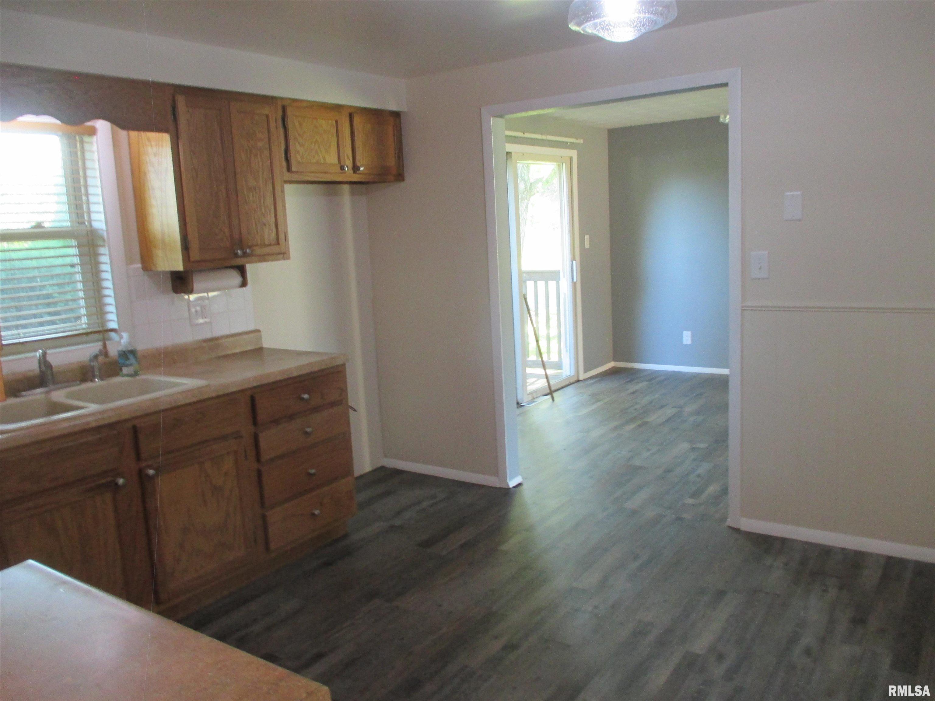 5216 West Airways Road Peoria, IL 61607 - Photo 15 of 31 Gallery Image 15