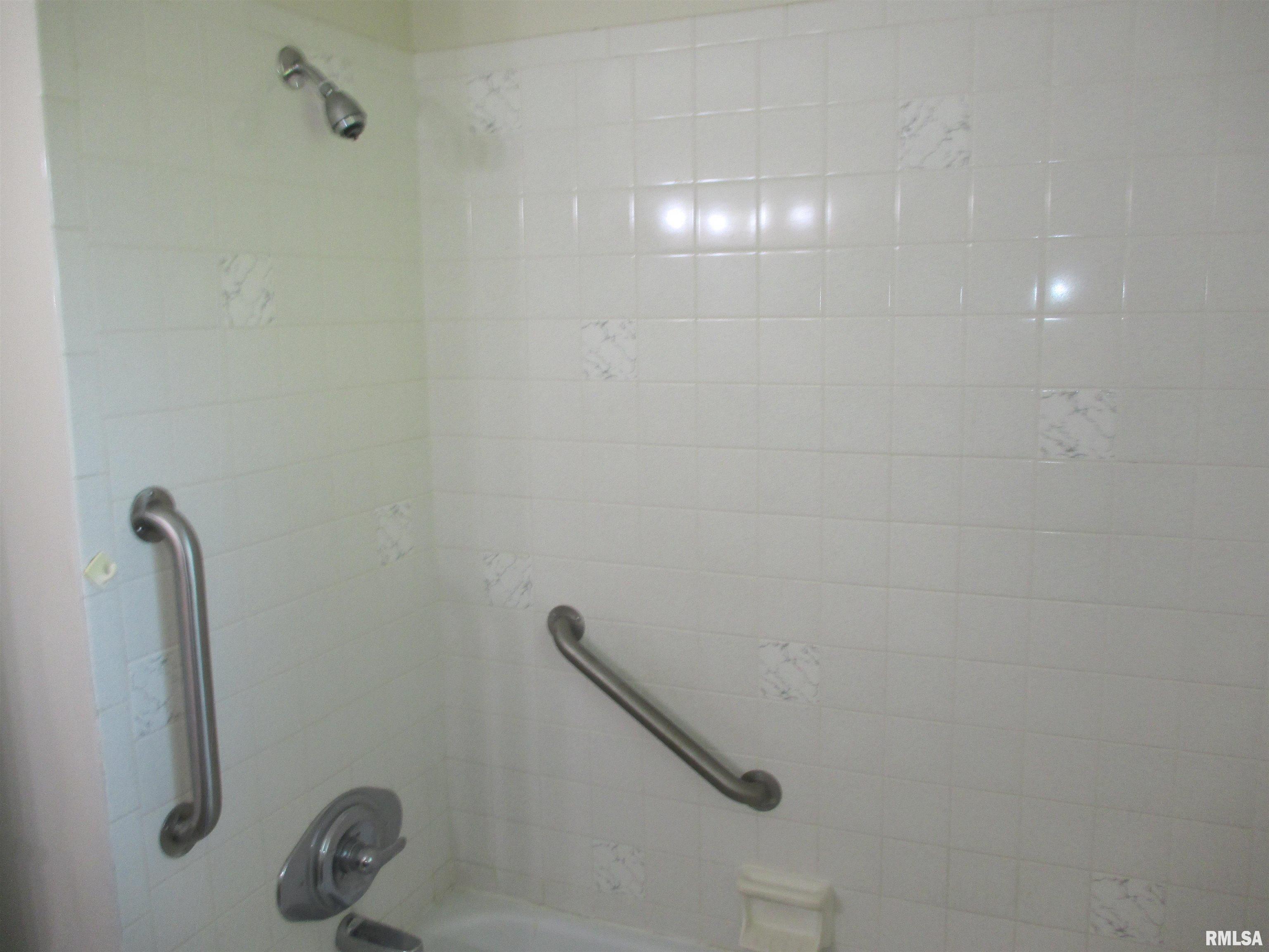 5216 West Airways Road Peoria, IL 61607 - Photo 22 of 31 Gallery Image 22