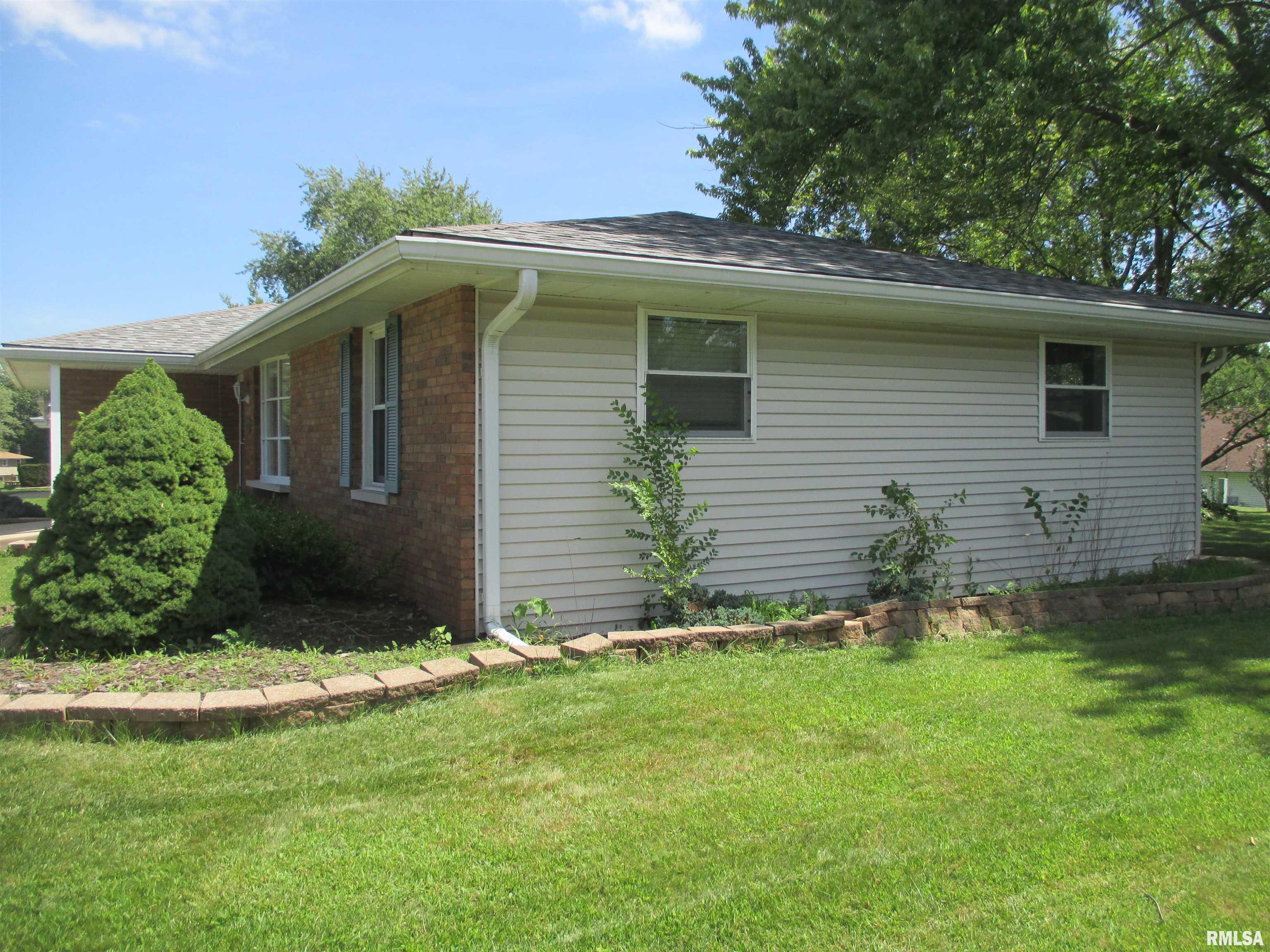5216 West Airways Road Peoria, IL 61607 - Photo 4 of 31 Gallery Image 4