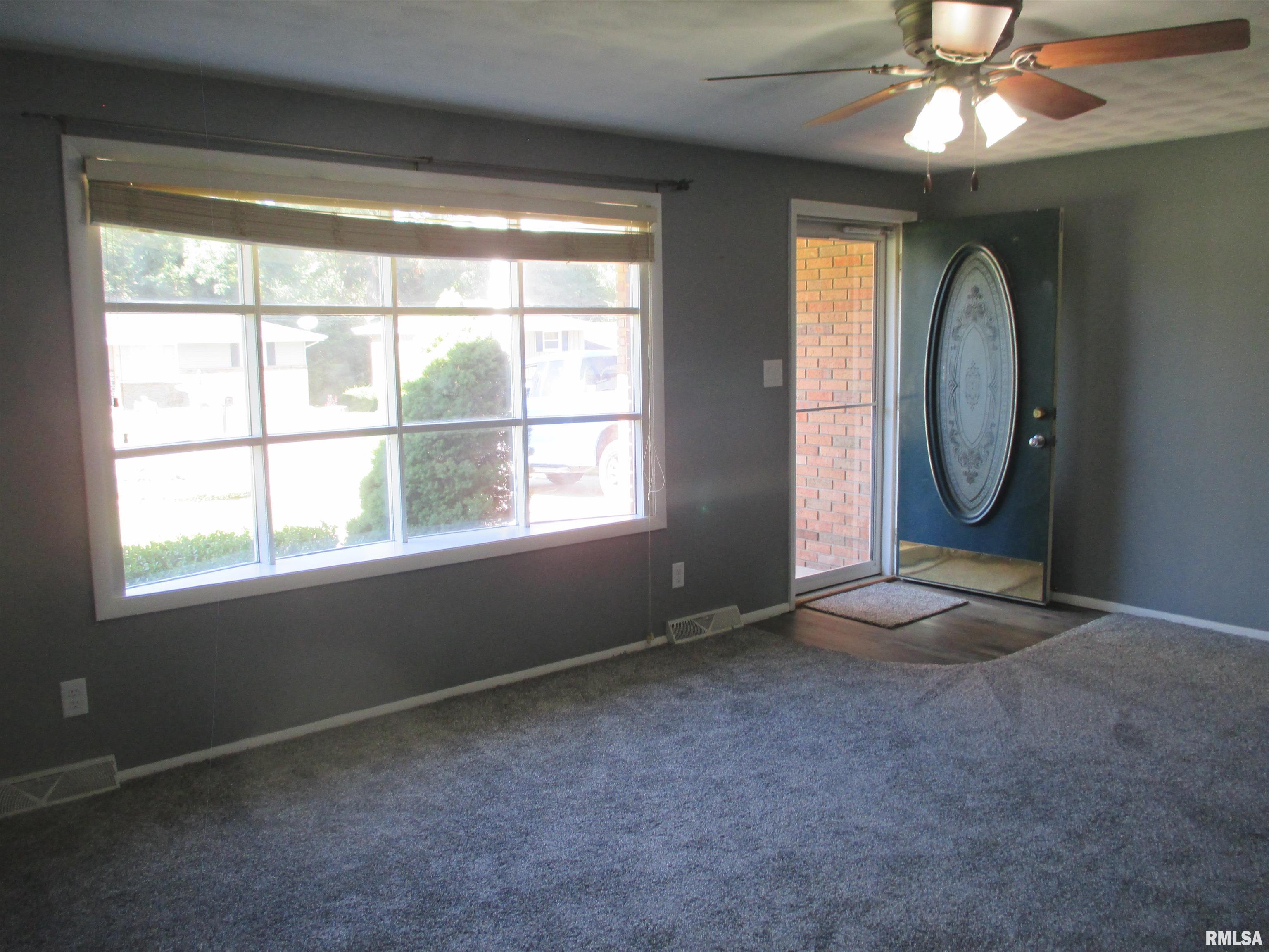 5216 West Airways Road Peoria, IL 61607 - Photo 8 of 31 Gallery Image 8