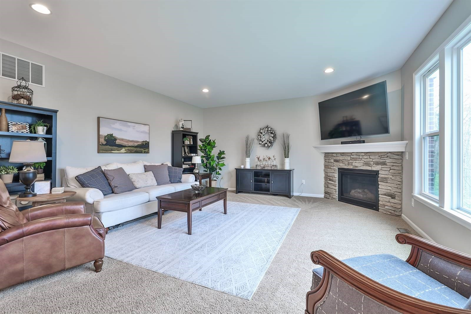 725 Sandstone Ridge Newport, KY 41076 - Photo 6 of 46 Great Room