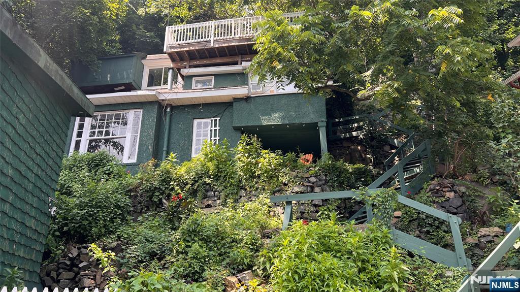 6 Old Wood Road Edgewater, NJ 07020 - Photo 23 of 29