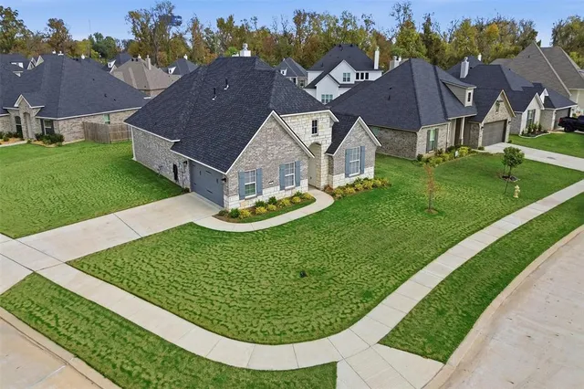 $339,900 | 209 Cullom Drive, Bossier City, LA 71112