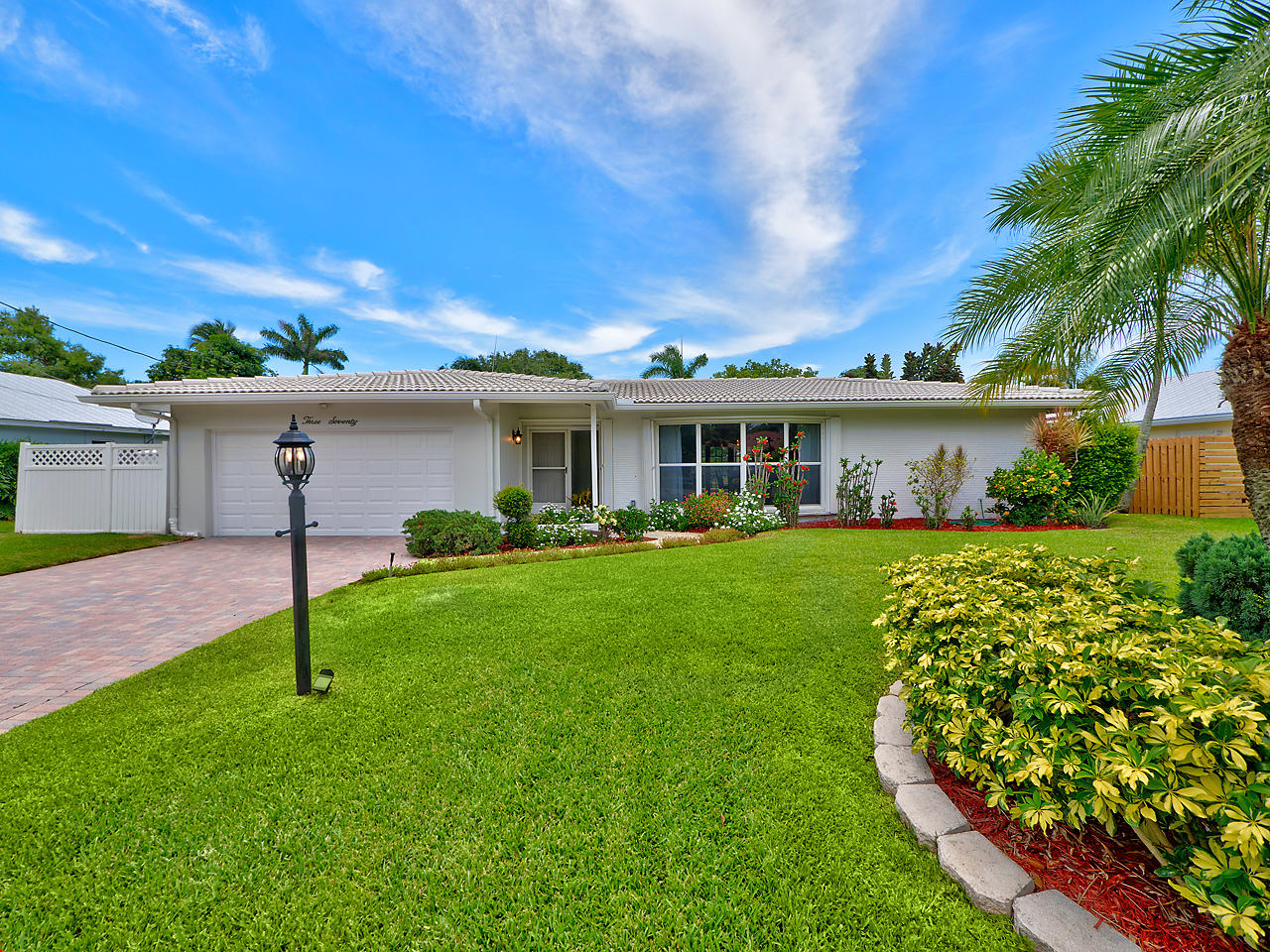 370 Northwest 11th Avenue Boca Raton, FL 33486 - Photo 1 of 21 Front
