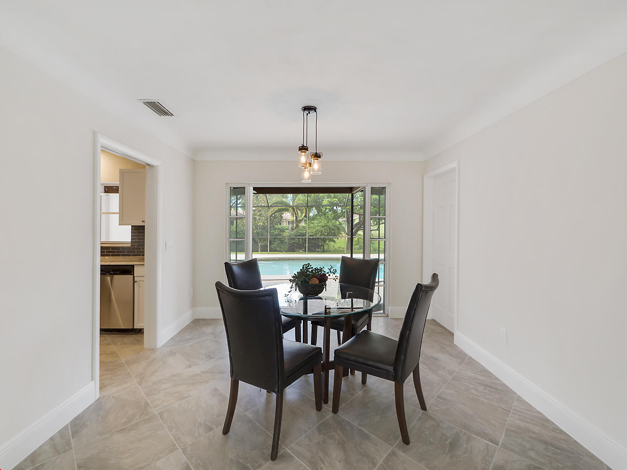 370 Northwest 11th Avenue Boca Raton, FL 33486 - Photo 5 of 21 Dining Room