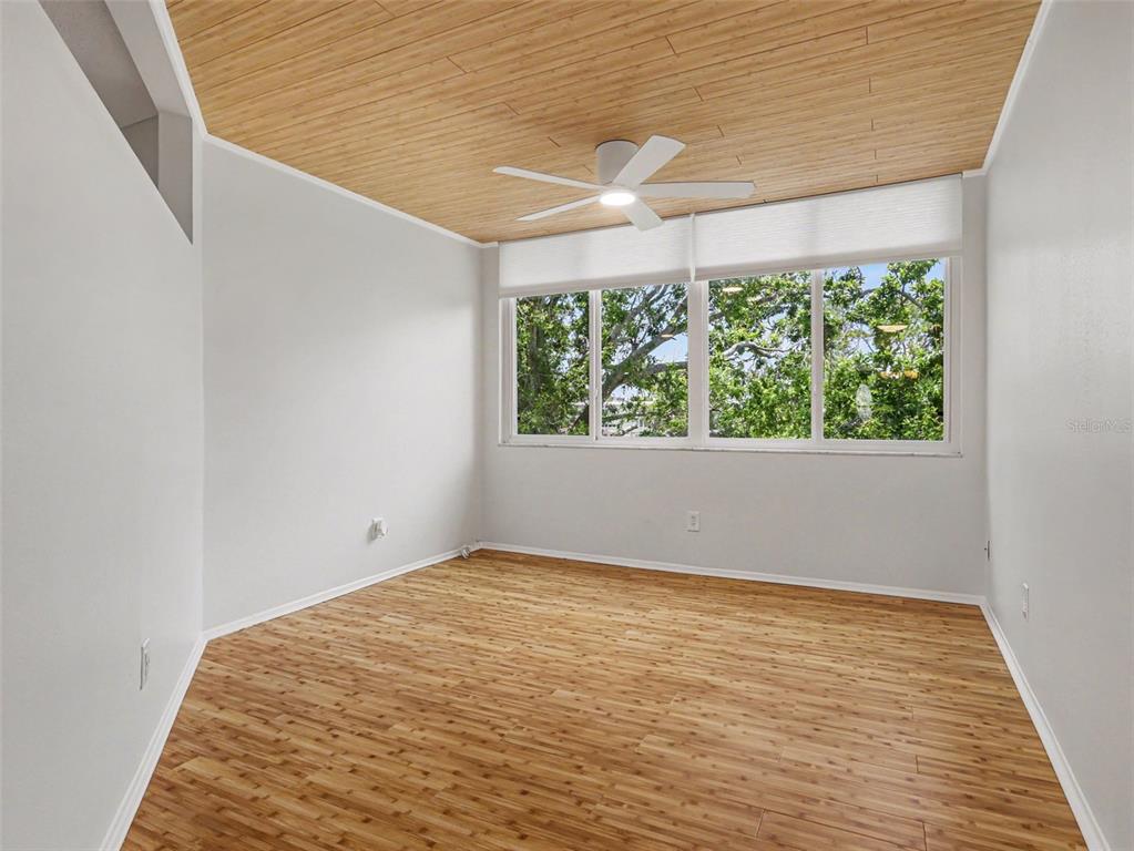 4890 Bay Street Northeast, Unit 324 St. Petersburg, FL 33703 - Photo 10 of 33
