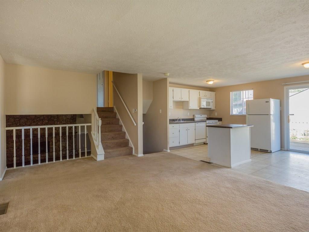 1426 Lansdowne Road Indianapolis, IN 46234 - Photo 3 of 20 Gallery Image 3