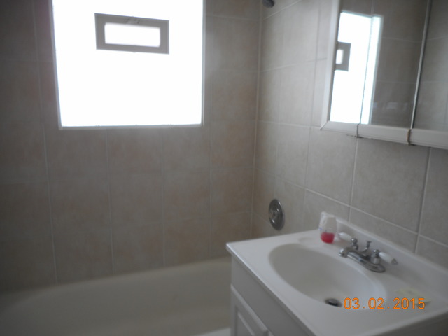 184 George Road Wheeling, IL 60090 - Photo 7 of 10
