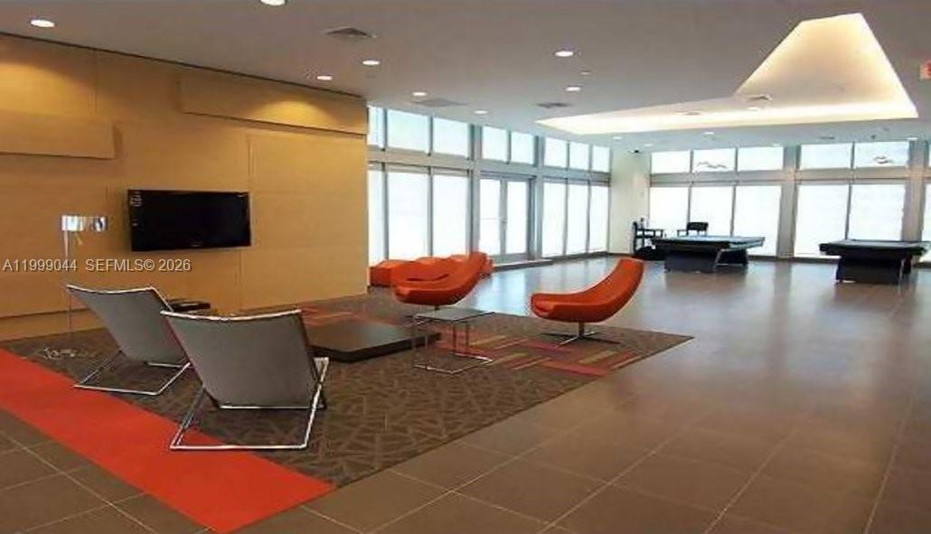 79 Southwest 12th Street, Unit 3507S Miami, FL 33130 - Photo 25 of 28 Social and Amenities