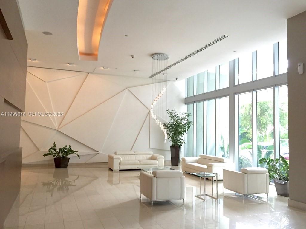 79 Southwest 12th Street, Unit 3507S Miami, FL 33130 - Photo 3 of 28