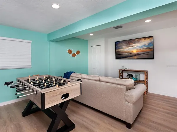 $4,500 | 3049 Wood Street, Sarasota, FL 34237