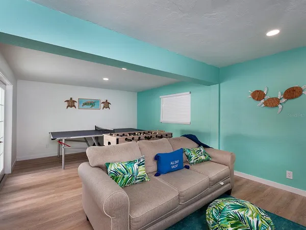 $4,500 | 3049 Wood Street, Sarasota, FL 34237