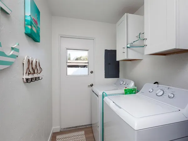 $4,500 | 3049 Wood Street, Sarasota, FL 34237