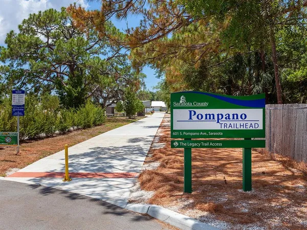 $4,500 | 3049 Wood Street, Sarasota, FL 34237