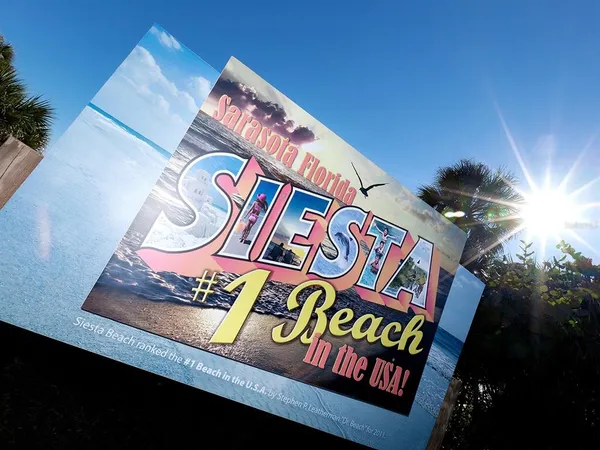 $4,500 | 3049 Wood Street, Sarasota, FL 34237